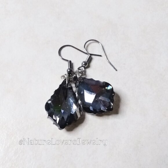 Sexy! Seductive! Decadent! Gorgeous! Festive! Black Shimmering Bling Chandeliers - Picture 4 of 12